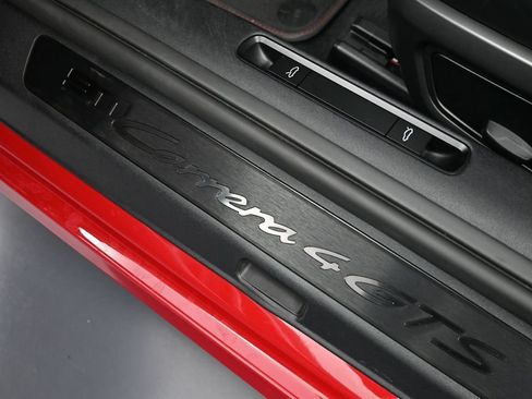 Certified 2025 Porsche 911 Carrera 4 GTS AWD/4WD image 40