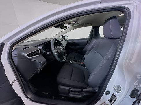 Used 2024 Toyota Corolla LE FWD image 13