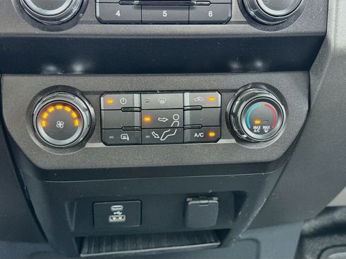 Used 2022 Ford F250 XL w/ Power Equipment Group RWD image 12