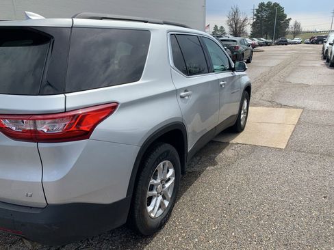 Used 2020 Chevrolet Traverse LT w/ LPO, Floor Liner Package image 4