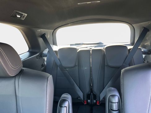 New 2026 Mercedes-Benz GLS 450 4MATIC image 15