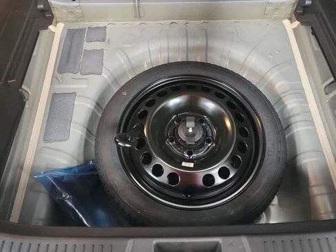 Used 2024 Chevrolet Trax LS w/ LS Convenience Package image 31