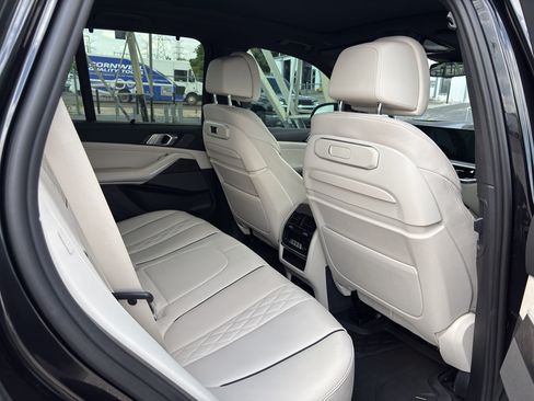 Used 2024 BMW X5 M60i AWD/4WD image 5