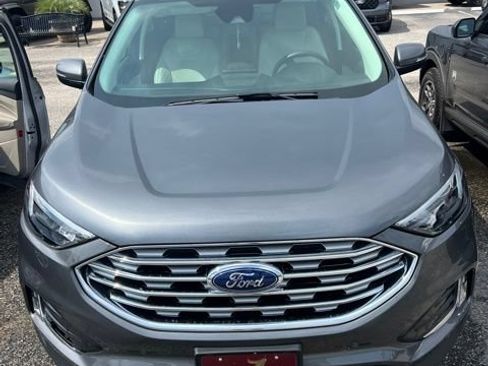 Used 2024 Ford Edge Titanium AWD/4WD image 9
