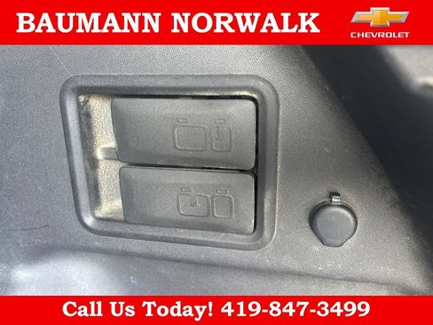 Used 2021 Chevrolet Equinox LT AWD/4WD image 37