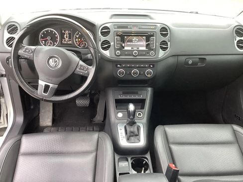 Used 2014 Volkswagen Tiguan SEL image 19