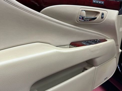 Used 2009 Lexus LS 460 AWD image 9