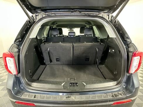 Used 2023 Ford Explorer XLT w/ Equipment Group 202A image 31