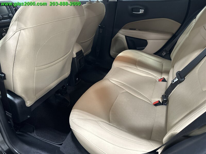 Used 2018 Jeep Compass Sport AWD/4WD image 9