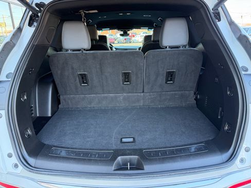 Used 2024 Buick Enclave Premium image 26
