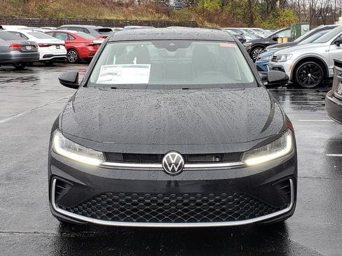 New 2026 Volkswagen Jetta SE FWD image 5
