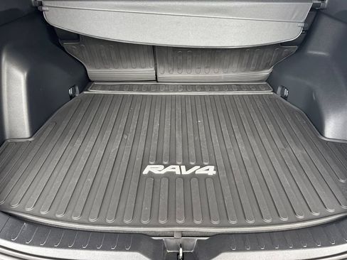 Certified 2025 Toyota RAV4 XLE AWD/4WD image 14