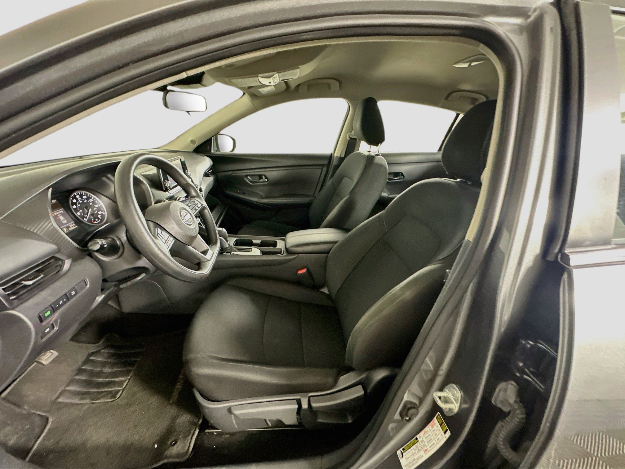 Used 2025 Nissan Sentra S FWD image 13