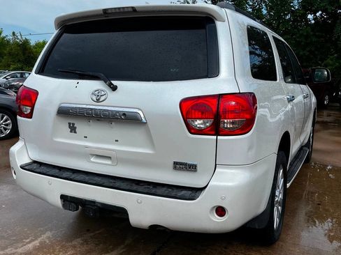 Used 2011 Toyota Sequoia Platinum RWD image 7