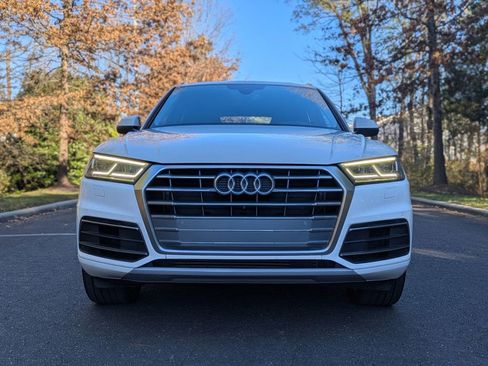 Used 2018 Audi Q5 2.0T Premium Plus w/ Premium Plus Package image 3