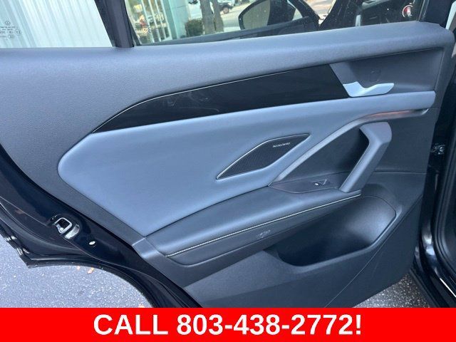Used 2026 Volkswagen Tiguan SEL R-Line AWD/4WD image 12