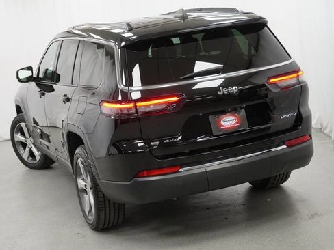 Certified 2021 Jeep Grand Cherokee L Limited w/ Trailer Tow Group (B) image 12