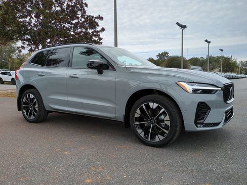 New 2026 Volvo XC60 B5 Plus w/ Protection Package Premier image 2