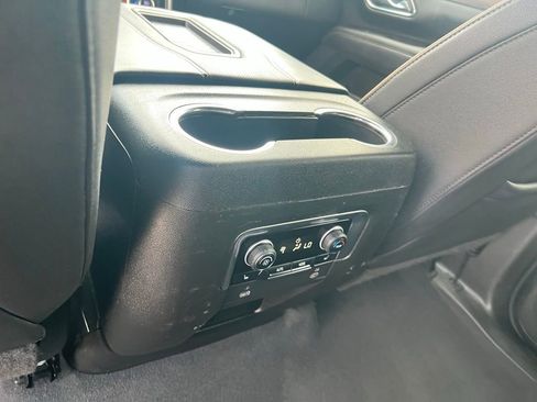 Used 2023 Chevrolet Suburban Premier RWD image 28