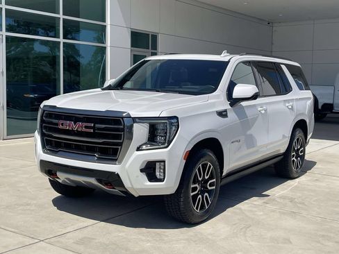 Used 2023 GMC Yukon AT4 w/ AT4 Premium Package AWD/4WD image 2