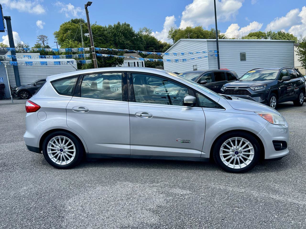Used 2015 Ford C-MAX Energi SEL w/ Equipment Group 302A FWD image 8
