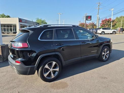 Used 2019 Jeep Cherokee Limited AWD/4WD image 3