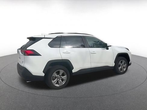 Used 2025 Toyota RAV4 XLE image 15