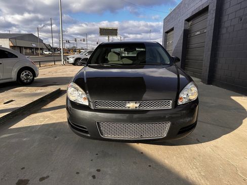 Used 2016 Chevrolet Impala LT image 3