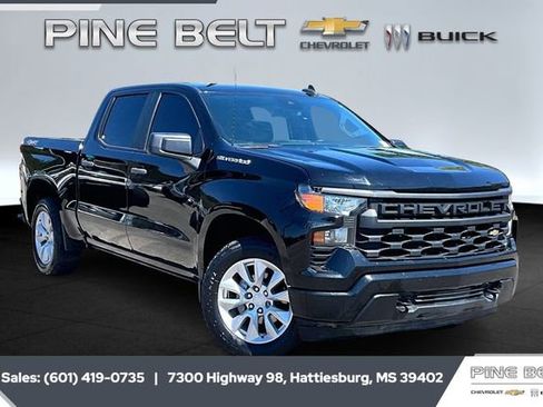 Used 2023 Chevrolet Silverado 1500 Custom image 1
