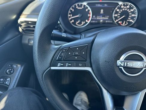 Used 2024 Nissan Altima 2.5 SV image 25