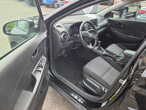 Used 2021 Hyundai Kona SEL FWD image 5