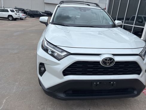 Used 2023 Toyota RAV4 XLE Premium FWD image 12