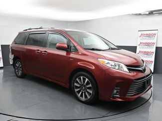 Used 2018 Toyota Sienna XLE video 2