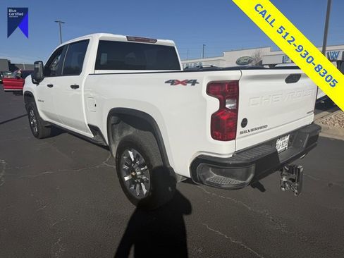 Used 2023 Chevrolet Silverado 2500 Custom w/ Custom Value Package image 5