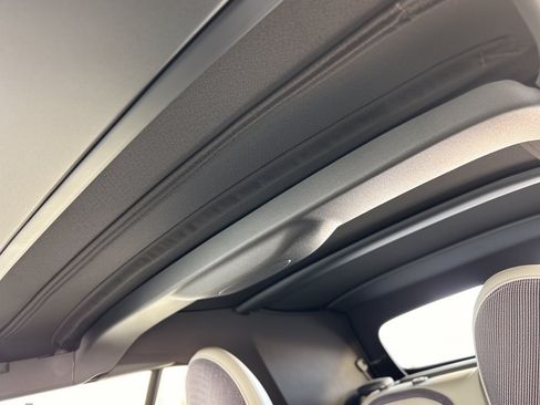 Used 2025 MINI Cooper S FWD image 27