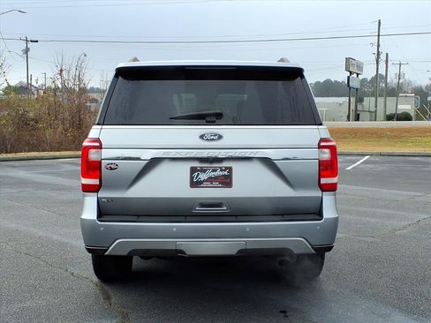 Used 2020 Ford Expedition XLT image 16