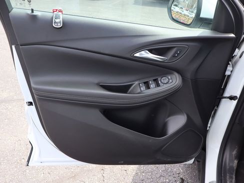 Used 2023 Buick Encore GX Select w/ Safety Package II image 27