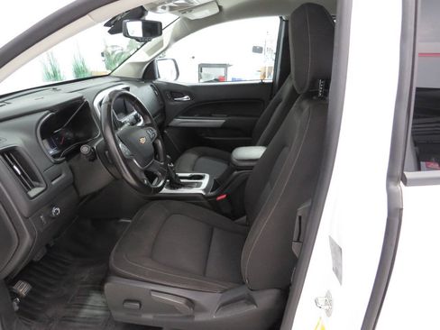 Used 2022 Chevrolet Colorado LT w/ Fleet Safety Package RWD image 10