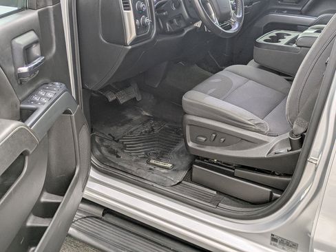 Used 2018 Chevrolet Silverado 1500 LT w/ All Star Edition image 25