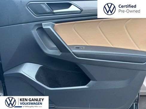 Used 2024 Volkswagen Tiguan SE w/ Panoramic Sunroof Package AWD/4WD image 27