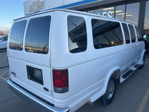 Used 2007 Ford E-350 and Econoline 350 XL image 4