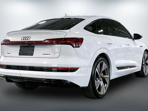 Used 2023 Audi e-tron Prestige w/ Prestige Package AWD/4WD image 13
