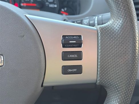 Used 2021 Nissan Frontier SV w/ Midnight Edition Floor Mats image 18