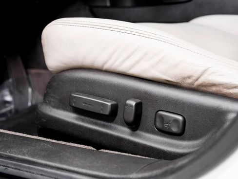 Used 2012 Acura TL SH-AWD image 11