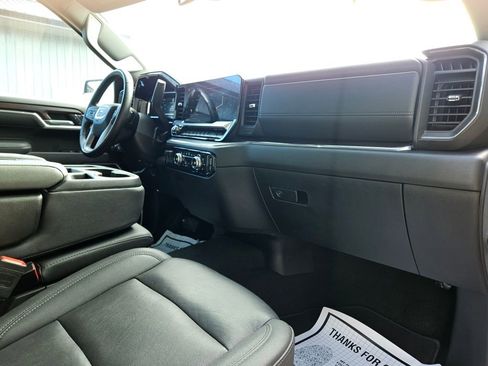 Used 2025 GMC Sierra 1500 SLT AWD/4WD image 23