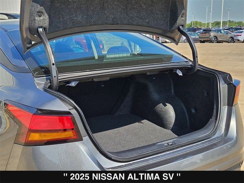 New 2025 Nissan Altima 2.5 SV image 27