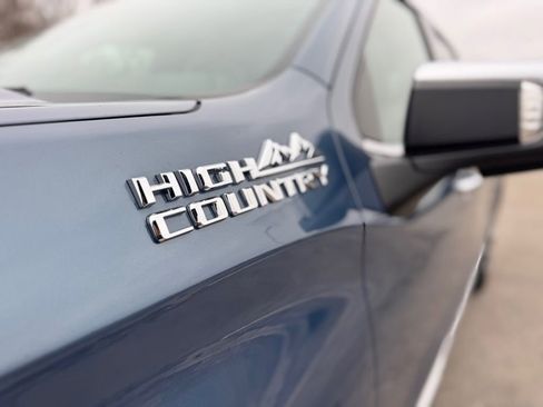Used 2024 Chevrolet Silverado 1500 High Country image 3