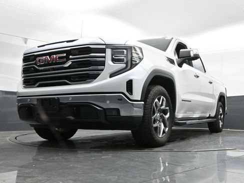 Used 2022 GMC Sierra 1500 SLT w/ SLT Premium Plus Package AWD/4WD image 43