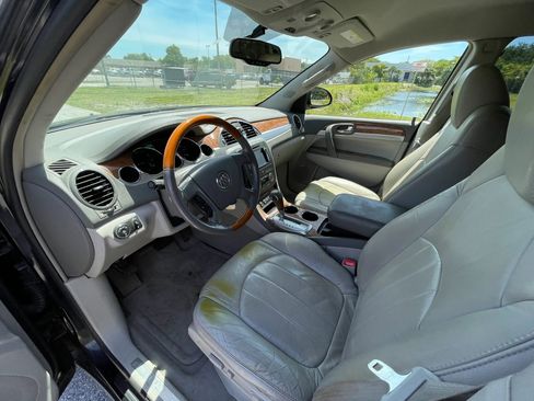 Used 2008 Buick Enclave CXL w/ Entertainment Package #3 AWD/4WD image 25