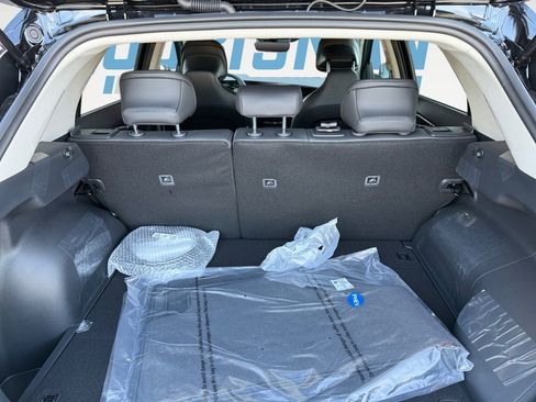 New 2025 Kia Niro EX w/ EX Cold Weather Package image 16